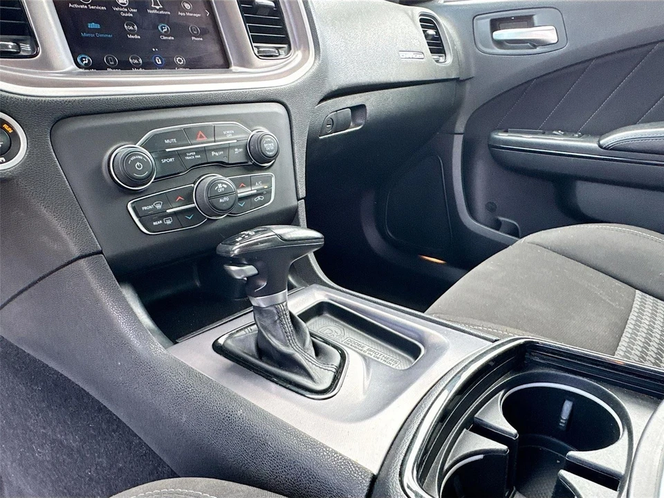 2020 Dodge Charger 7th Gen - Image 10 of 15