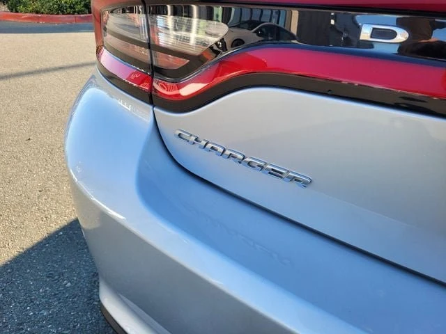 2020 Dodge Charger 7th Gen - Image 5 of 18