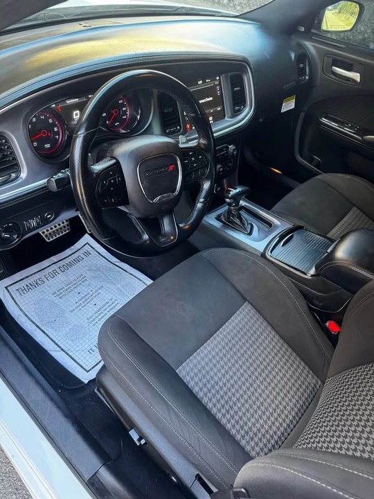 2020 Dodge Charger 7th Gen - Image 9 of 13