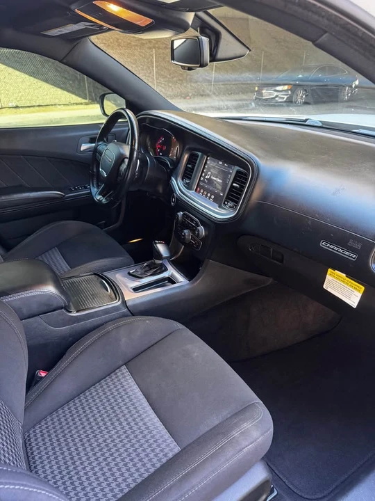 2020 Dodge Charger 7th Gen - Image 10 of 13