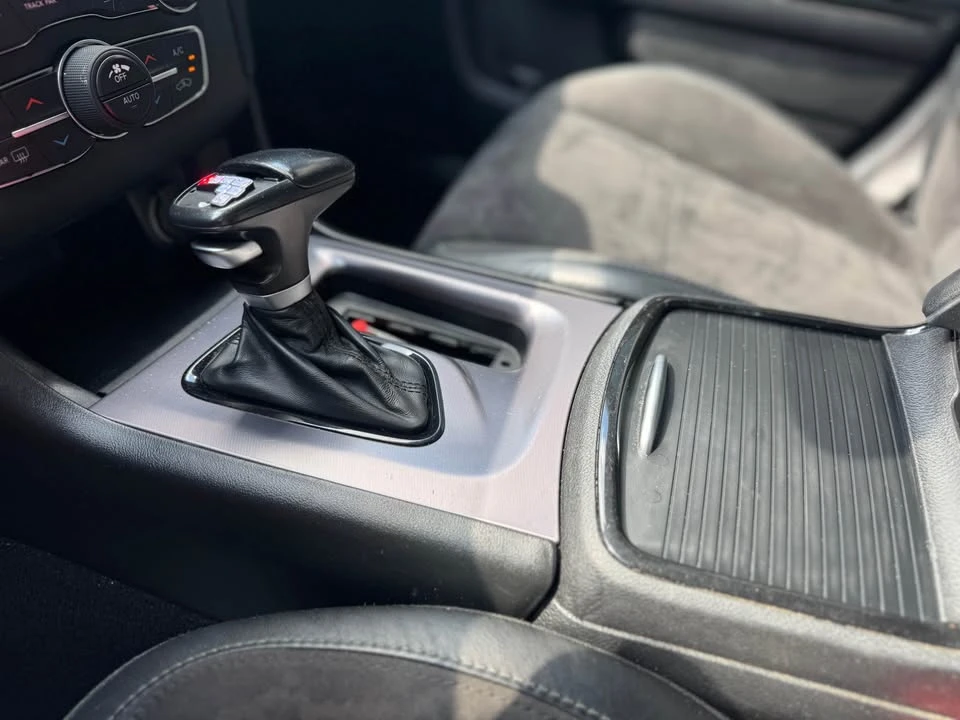 2020 Dodge Charger 7th Gen - Image 9 of 19