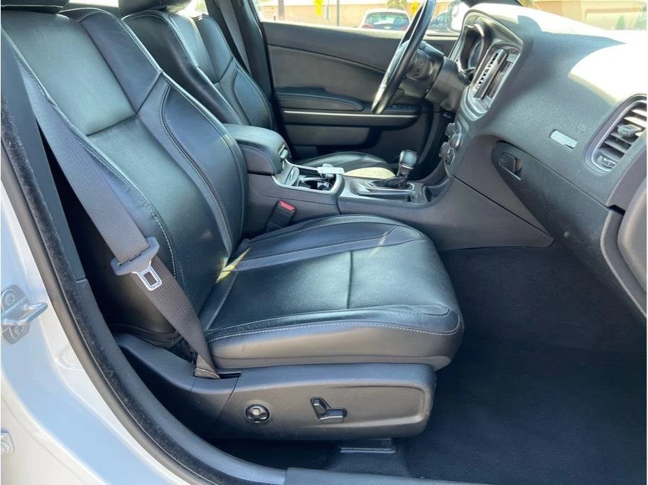2020 Dodge Charger 7th Gen - Image 19 of 20
