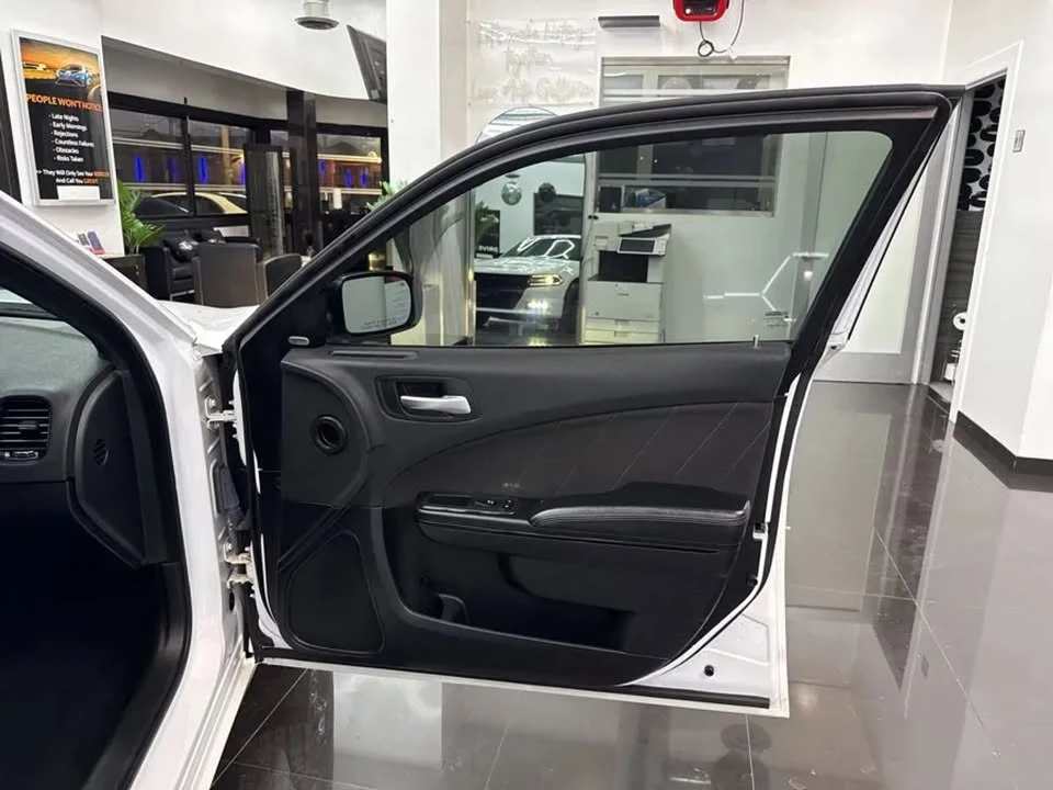 2020 Dodge Charger 7th Gen - Image 17 of 17