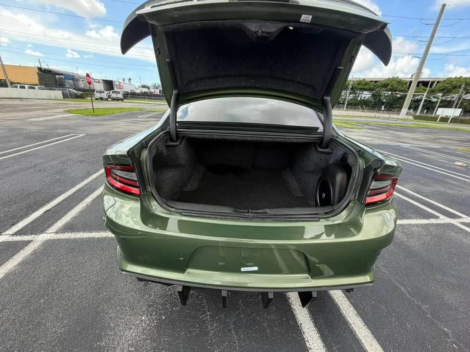 2020 Dodge Charger 7th Gen - Image 16 of 17