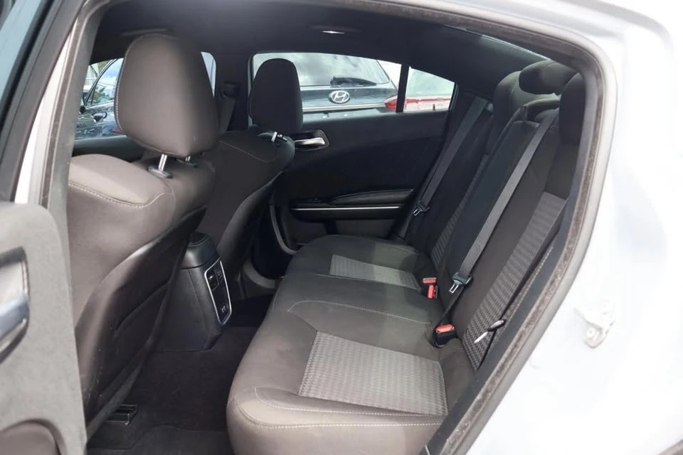 2020 Dodge Charger 7th Gen - Image 12 of 16