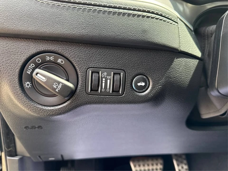 2020 Dodge Charger 7th Gen - Image 18 of 20