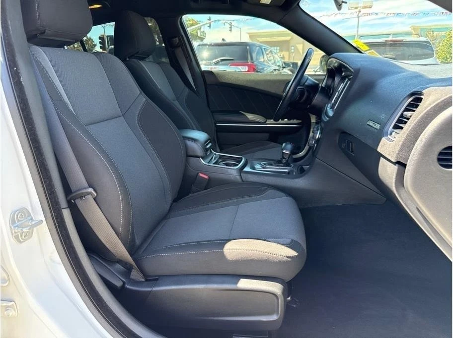 2020 Dodge Charger 7th Gen - Image 16 of 18