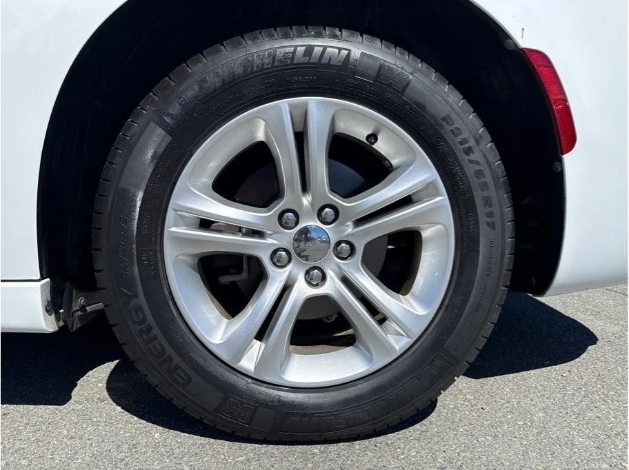 2020 Dodge Charger 7th Gen - Image 9 of 18