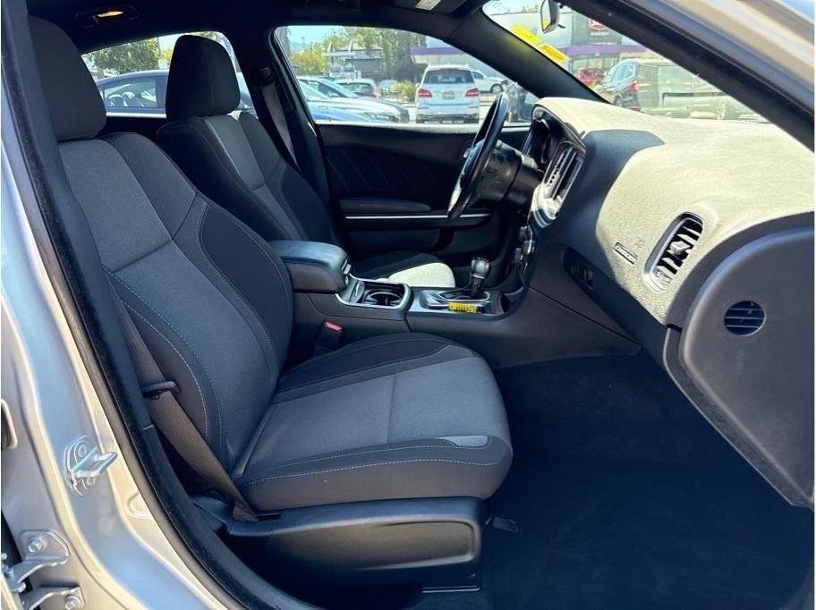 2020 Dodge Charger 7th Gen - Image 16 of 18