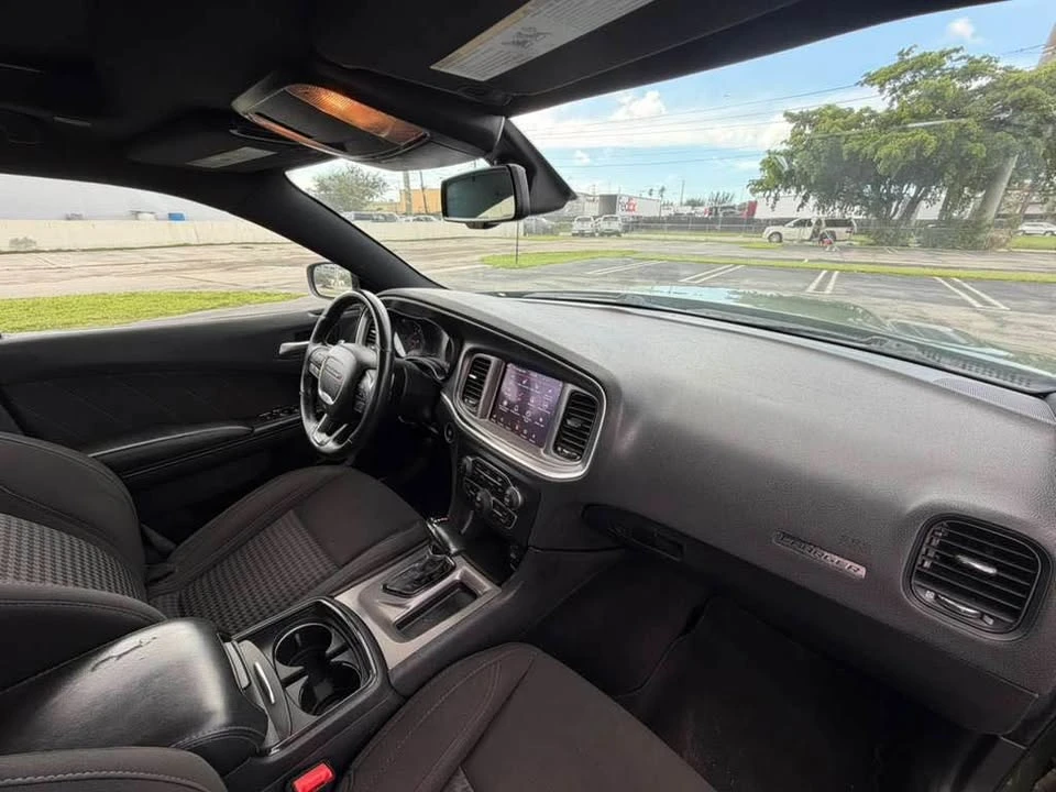 2020 Dodge Charger 7th Gen - Image 14 of 17