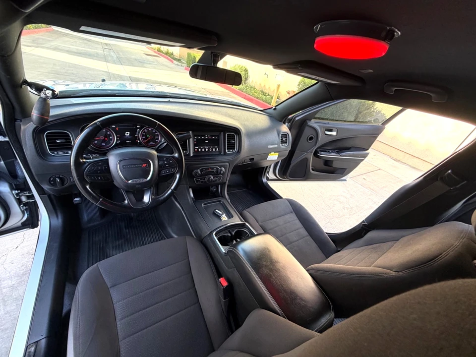 2020 Dodge Charger 7th Gen - Image 21 of 31