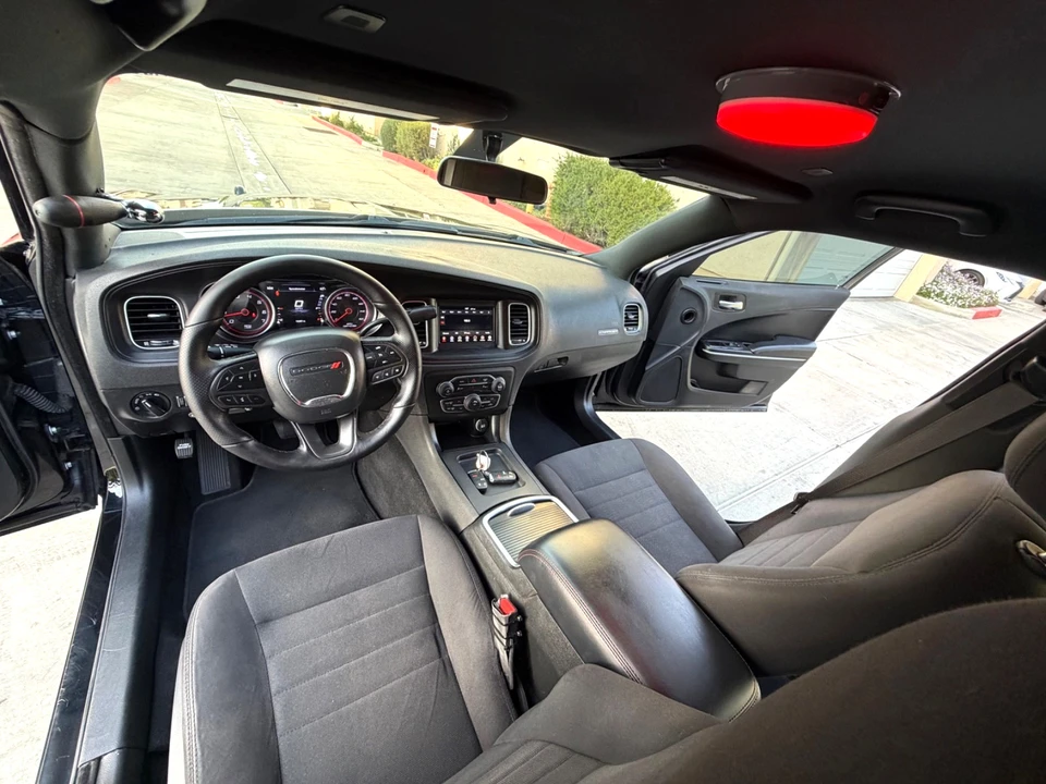 2020 Dodge Charger 7th Gen - Image 12 of 21