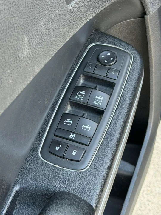 2020 Dodge Charger 7th Gen - Image 14 of 21