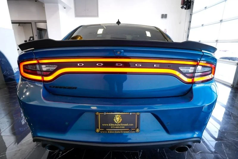 2020 Dodge Charger 7th Gen - Image 8 of 12