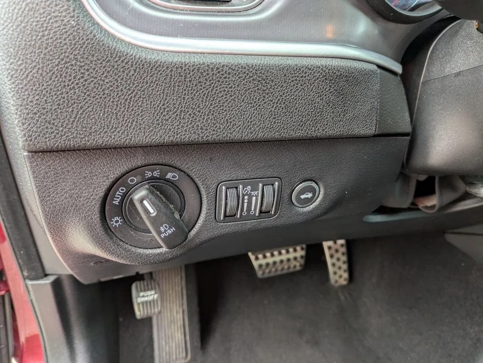 2020 Dodge Charger 7th Gen - Image 17 of 21