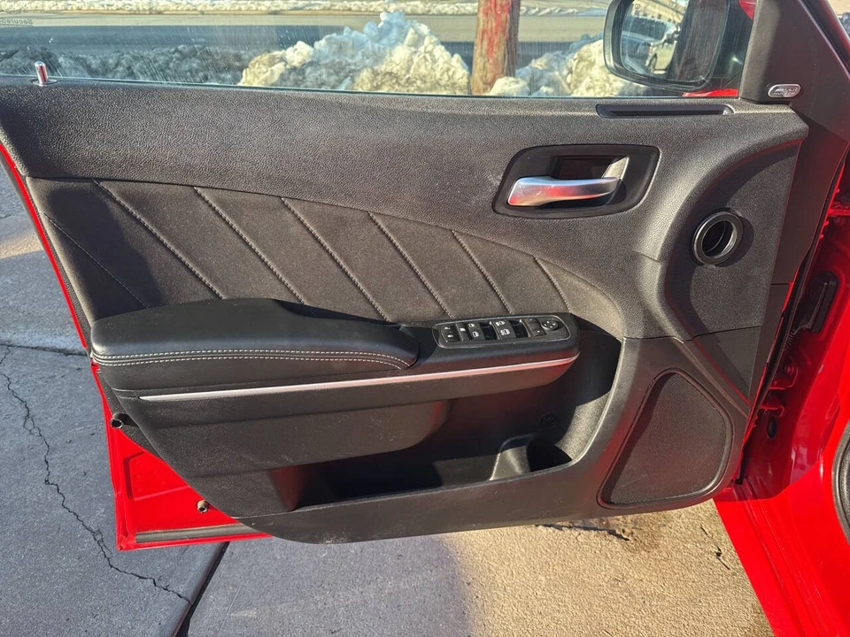 2020 Dodge Charger 7th Gen - Image 14 of 21