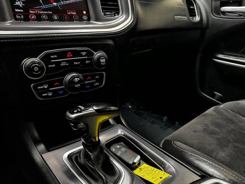 2020 Dodge Charger 7th Gen - Image 26 of 31