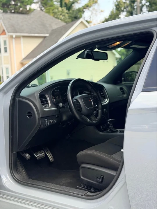 2020 Dodge Charger 7th Gen - Image 7 of 11