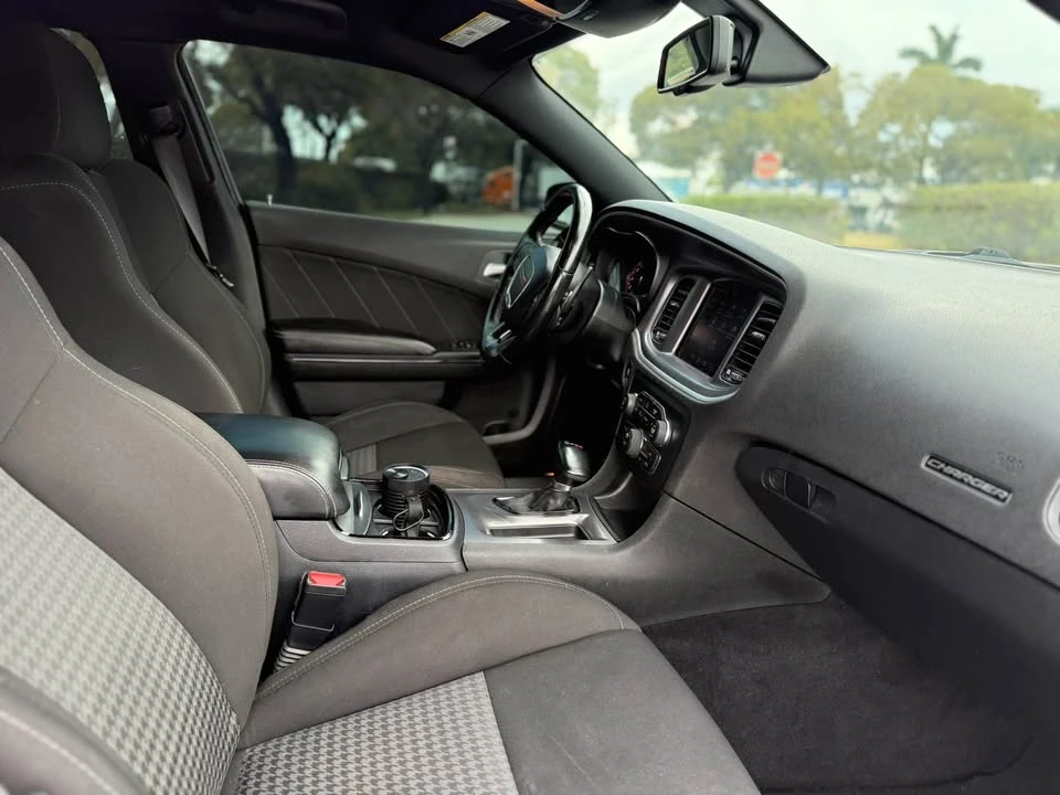 2020 Dodge Charger 7th Gen - Image 15 of 17