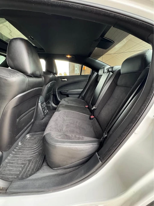 2020 Dodge Charger 7th Gen - Image 10 of 13