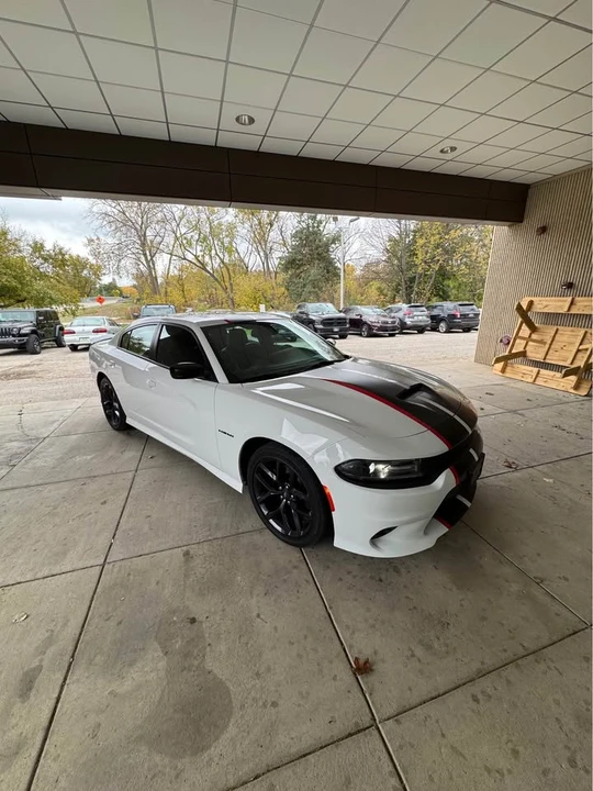 2020 Dodge Charger 7th Gen - Image 2 of 13