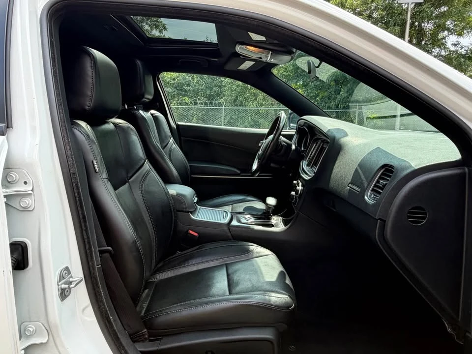 2020 Dodge Charger 7th Gen - Image 2 of 11