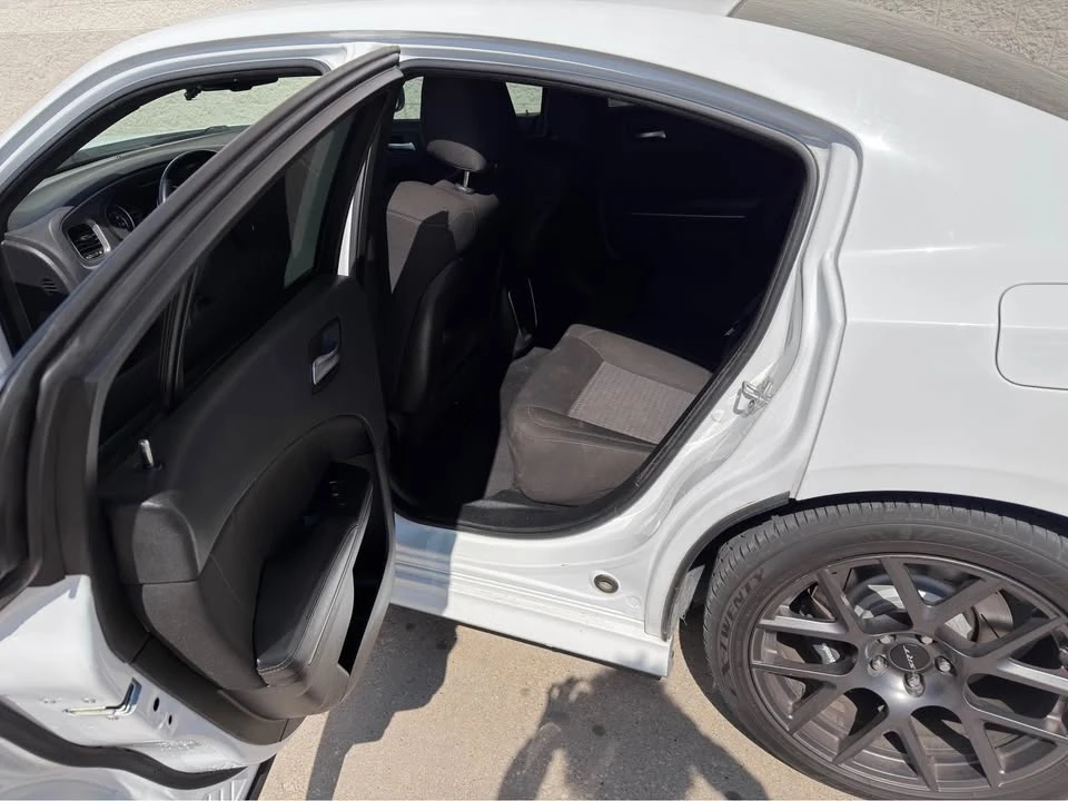 2020 Dodge Charger - Image 9 of 13