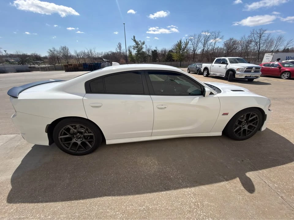 2020 Dodge Charger - Image 5 of 13