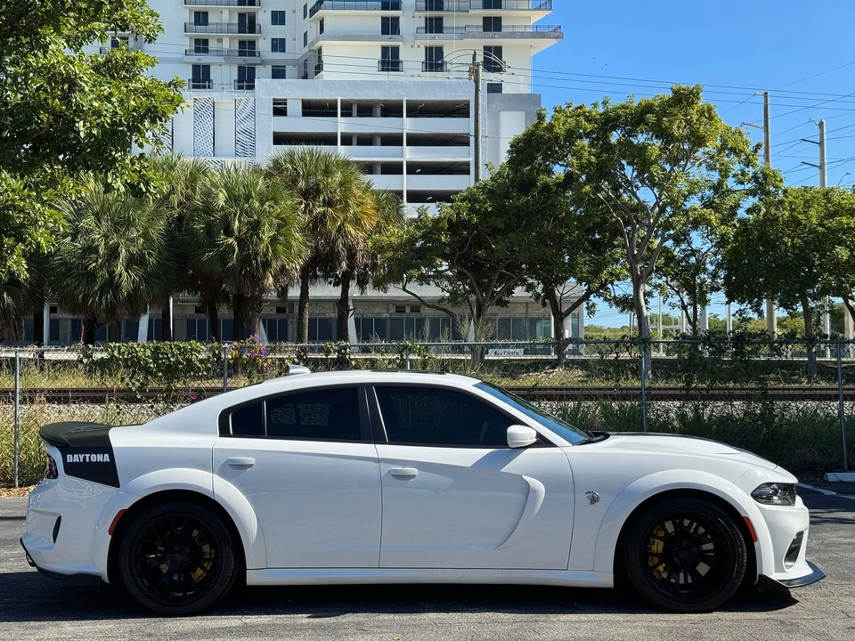 2020 Dodge Charger SRT Hellcat 7th Gen - Image 9 of 31