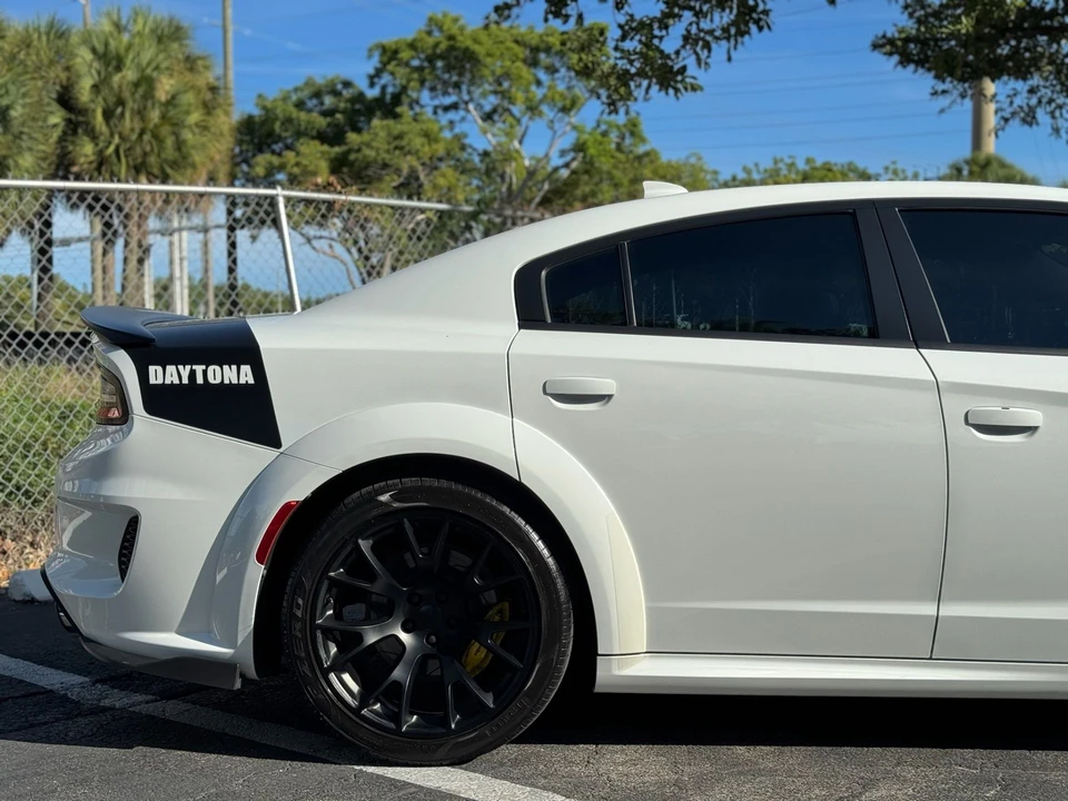 2020 Dodge Charger SRT Hellcat 7th Gen - Image 11 of 31