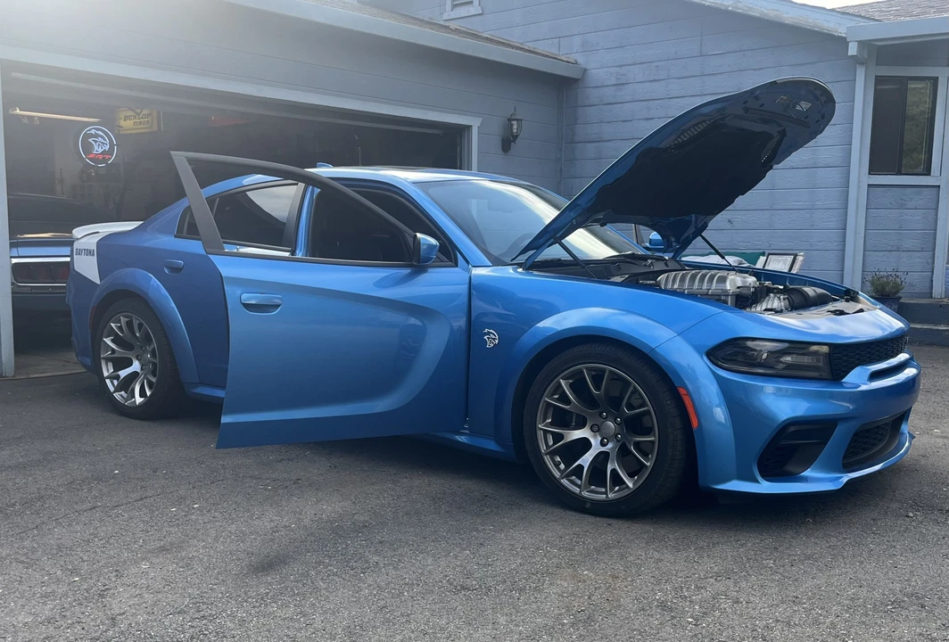 2020 Dodge Charger SRT Hellcat 7th Gen - Image 9 of 31