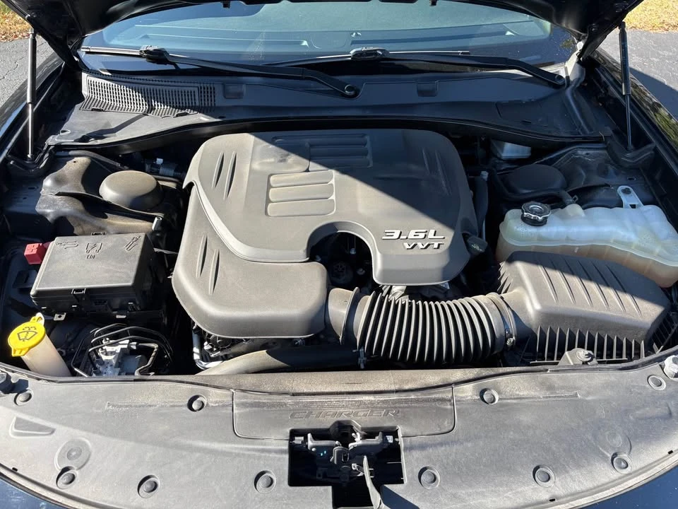 2020 Dodge Charger 7th Gen - Image 2 of 8