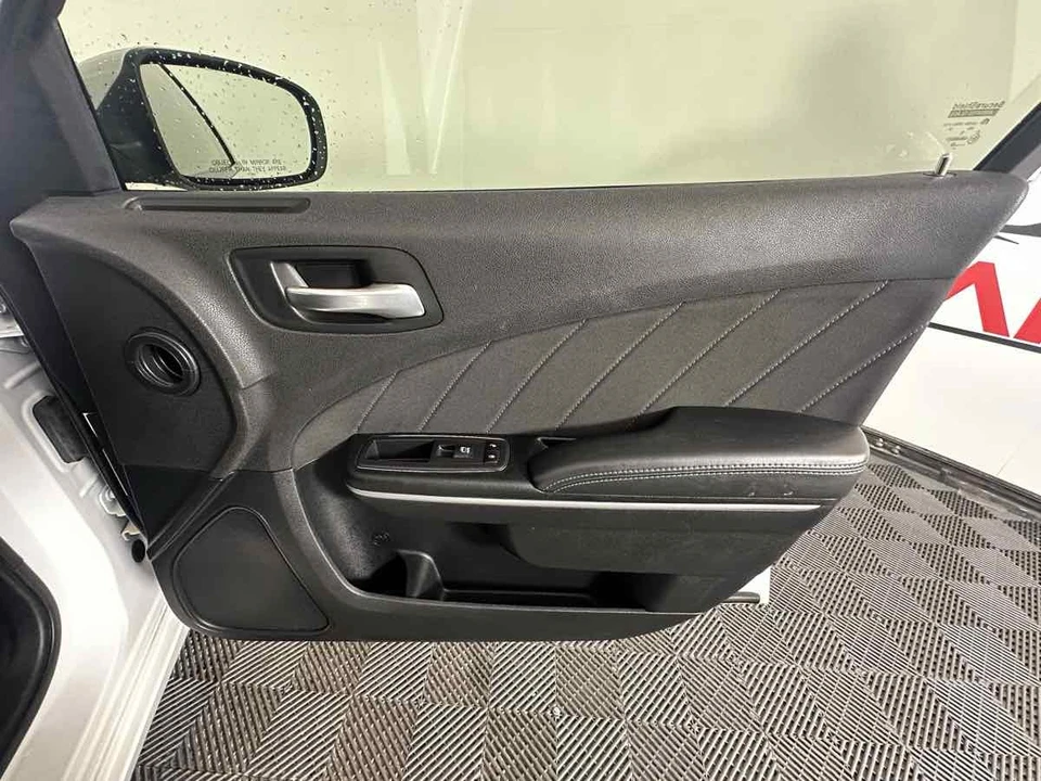 2020 Dodge Charger 7th Gen - Image 16 of 21
