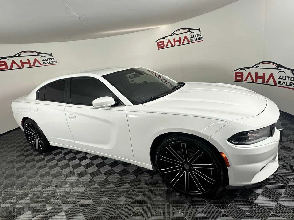 2020 Dodge Charger 7th Gen - Image 11 of 21