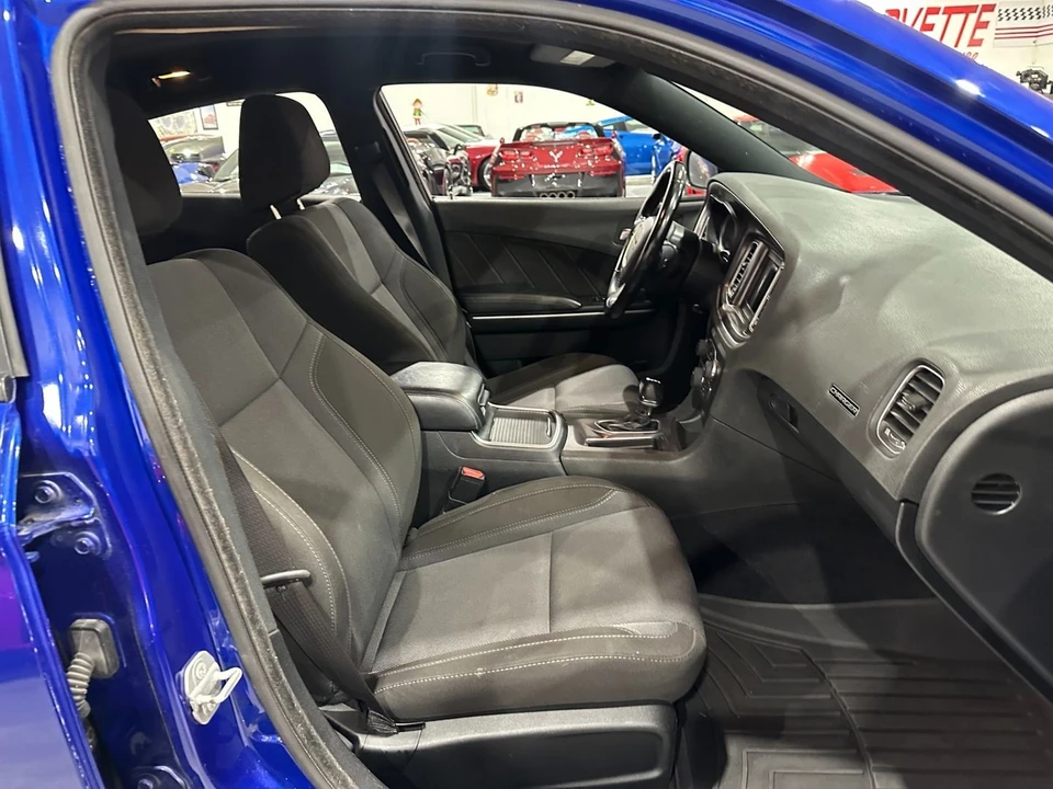 2020 Dodge Charger 7th Gen - Image 19 of 21