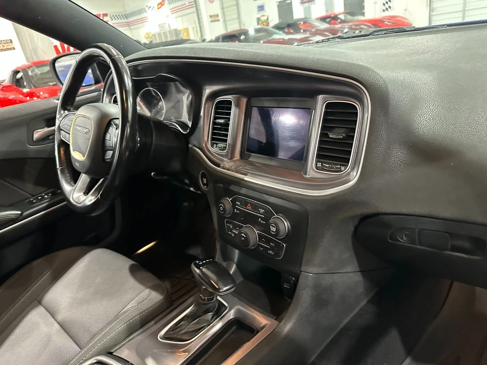 2020 Dodge Charger 7th Gen - Image 15 of 21