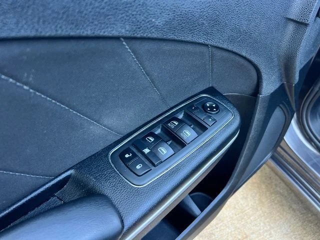 2020 Dodge Charger 7th Gen - Image 8 of 17