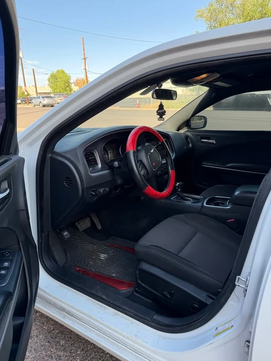 2020 Dodge Charger 7th Gen - Image 9 of 13