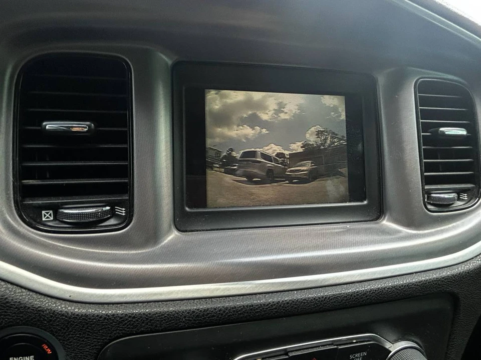2020 Dodge Charger 7th Gen - Image 9 of 12