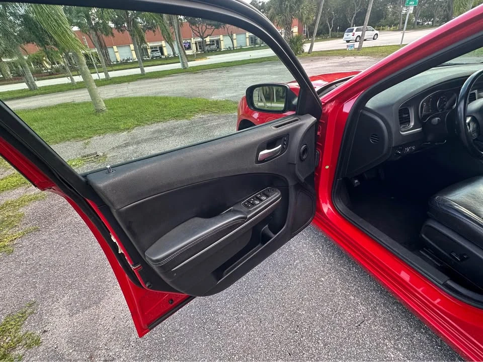 2020 Dodge Charger 7th Gen - Image 8 of 14