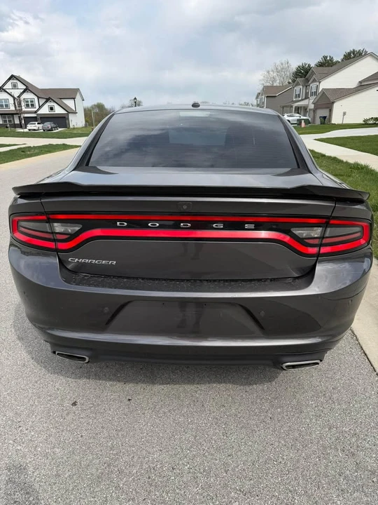 2020 Dodge Charger 7th Gen - Image 8 of 17