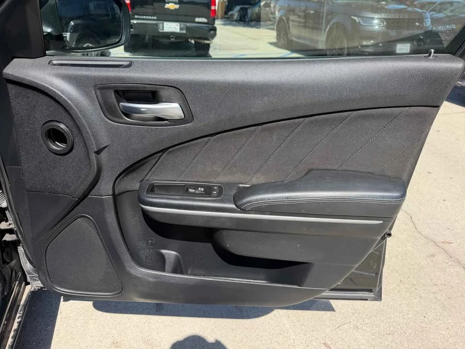2020 Dodge Charger 7th Gen - Image 10 of 11