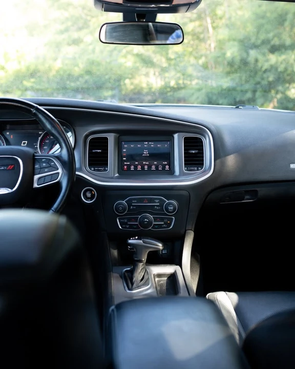 2020 Dodge Charger 7th Gen - Image 2 of 13