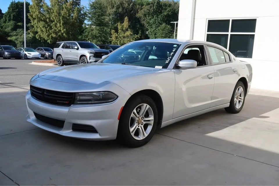 2020 Dodge Charger 7th Gen - Image 2 of 15