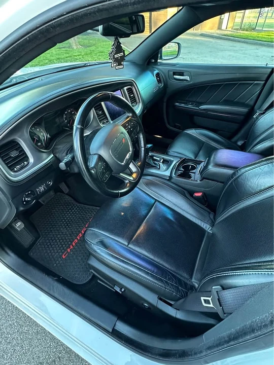 2020 Dodge Charger 7th Gen - Image 8 of 17