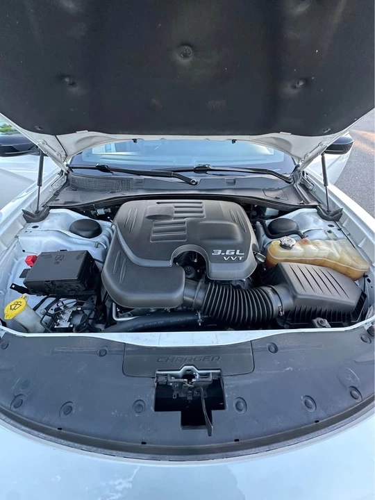 2020 Dodge Charger 7th Gen - Image 7 of 17