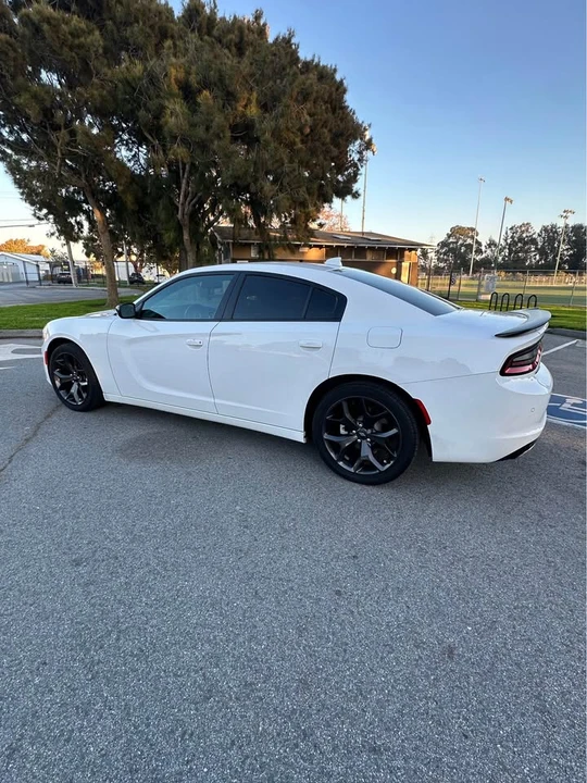 2020 Dodge Charger 7th Gen - Image 2 of 17