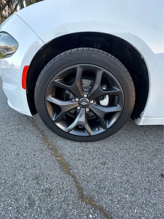 2020 Dodge Charger 7th Gen - Image 13 of 17