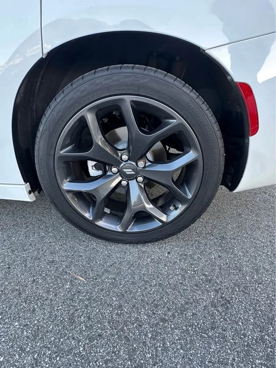 2020 Dodge Charger 7th Gen - Image 14 of 17