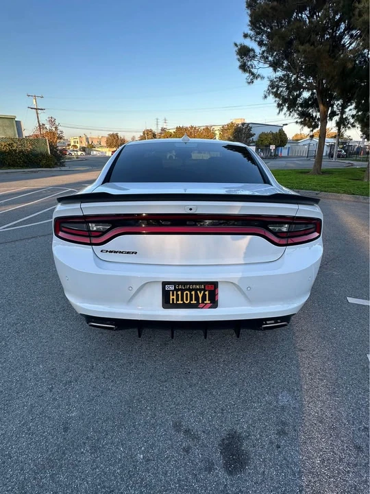 2020 Dodge Charger 7th Gen - Image 4 of 17